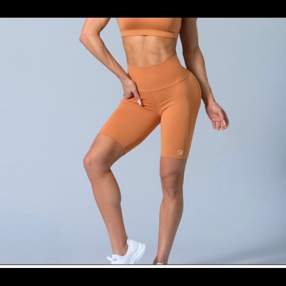 Bombshell Sportswear autumn shape shorts